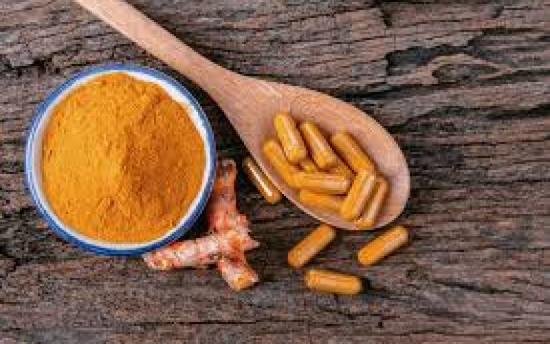 Cúrcuma com Leite: Anti-inflamatório Natural para Dores e Imunidade