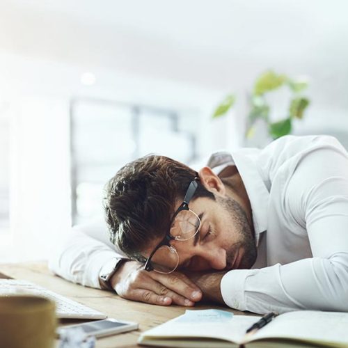 Substâncias Químicas e Sono: Estudo Revela que as Substâncias ‘Eternas’ Podem Estar Ligadas a Problemas de Sono Crônicos